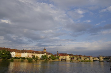 Fototapeta premium ビュルツブルク旧市街