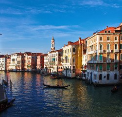 Fototapeta na wymiar Canal Grande near Rialto bridge, Venice Italy