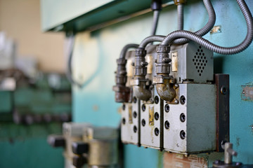 Technicians are turning lathe with horizontal lathe machine.