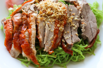 Roasted duck green noodles