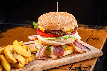 Burger with potatoes