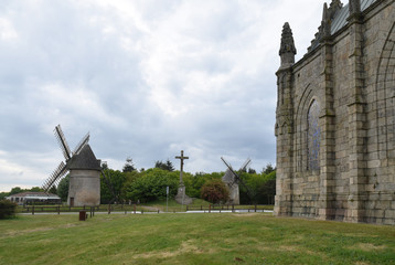 Mont des Alouettes, Les Herbiers, Vendée, moulin à vent, chapelle, calvaire, point culminant de...