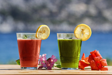 Raw Food organic fruit and vegetable juice
