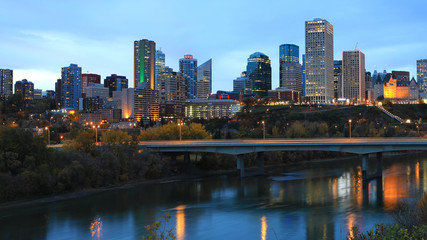 Fototapeta premium Edmonton, Canada city center at night