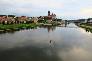 Fototapeta na wymiar The gothic cathedral and old town of Meissen
