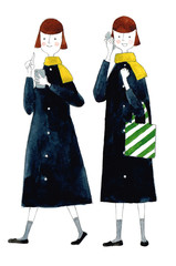 スマホを使う女性