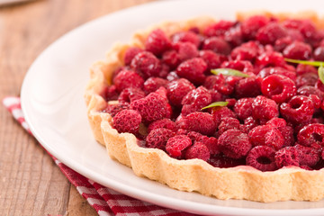 Raspberry tart. 