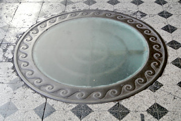 manhole decorated in crystal