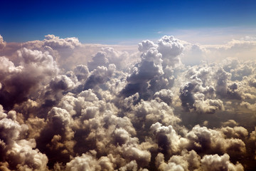 Vue du ciel depuis un avion