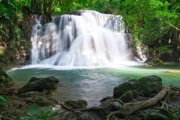 Fototapeta premium Huay mae khamin waterfall Beautiful view