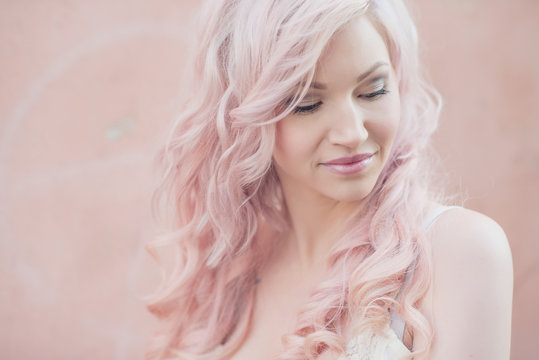girl with pastel pink and blonde hair