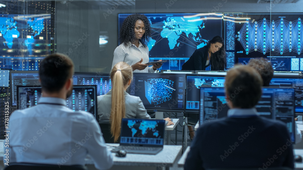 Aufkleber Chief Project Engineer Holds Briefing for a Team of Scientists that are Building Machine Learning System. Displays Show Working Model of Neural Network.