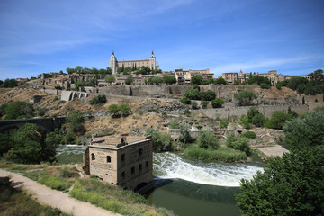 Fototapeta premium Panorama of the medieval city of Toledo. A UNESCO world heritage site in Spain
