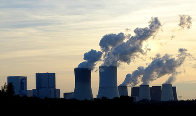 Obraz premium Energy power plant in the dusk