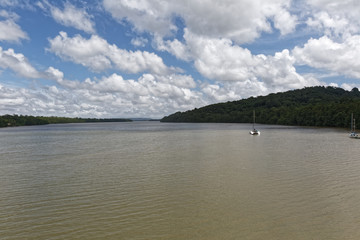 Le fleuve Mahury, lieu de plaisance dans la commune de Roura en Guyane française