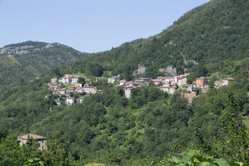 Paese Pozza, case distrutte, terremoto, vicino Aquasanta Terme; Destroyed houses, earthquakes, Italia 