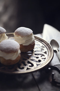 Semla/Semlor: Swedish cream buns