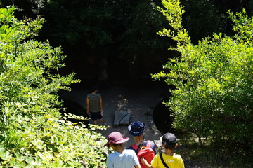 家族　夏休み　ハイキング　山歩き　親子　子供たち　小学生