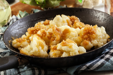 Vegetarian fried cauliflower with bread crumb