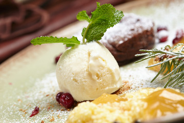 chocolate cake with ice cream