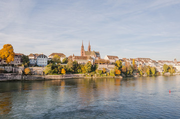 Basel, Stadt, Altstadt, Grossbasel, Münster, Kirche, Münsterplatz, Pfalz, Altstadthäuser, Rhein, Rheinufer, Fähre, Herbst, Schweiz