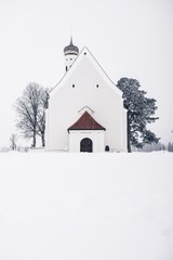 Fototapeta na wymiar Snowy Church in Germany