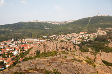 Fototapeta na wymiar Belogradchik cliff rocks and ancient Kaleto fortress, Bulgaria 