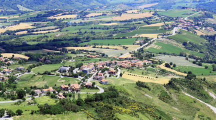 Fototapeta na wymiar Panoramic view of the field in Tuscany