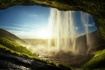 Fototapeten Wasserfall Seljalandfoss im Sommer, Island © Iakov Kalinin