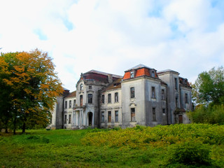 Fototapeta na wymiar Abandoned palace in Belarus (Zheludok, Grodno region), built in the early twentieth century, example of Art Nouveau style