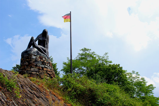 statue de la lorelei en allemagne