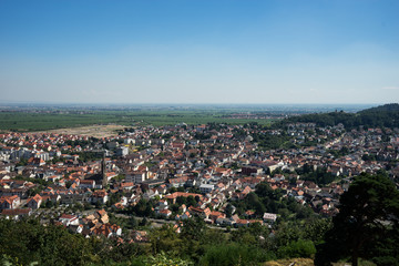 Blick über Bad Dürkheim und die Rheinebene, Rheinland-Pfalz