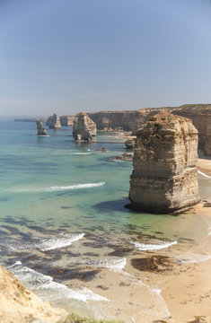 Sandstone islands: The 12 Apostles