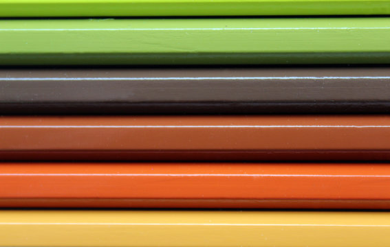 Horizontal color pencils gradient spectrum texture in a box