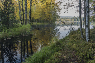 Obraz premium Pond in Kladska village in autumn morning