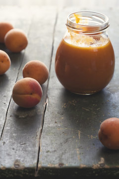 Mum's homey Apricot Jam