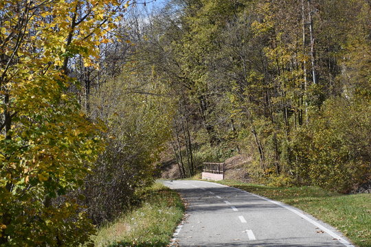 Kanaltal, Tarvis, Tarvisio, Udine, Friaul, Julisch-Venetien, Bahnhof, Lost Places, Lost, lostplaces, vergessen, aufgelassen, stillgelegt, verfallen, Bahntrasse, Radweg, Kilometerstein