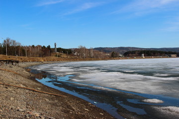 Сity lake in the spring