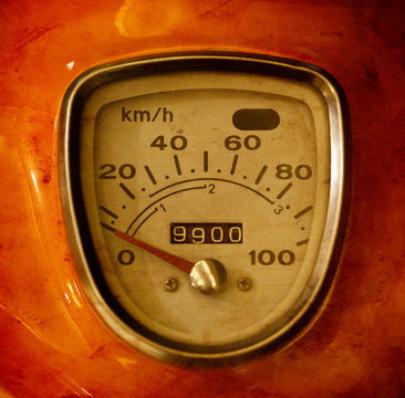 Old-Timer Speedometer