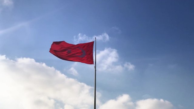 "Flag of Turkey and Turkish flag waving in the sky T&uuml;rkiye T&uuml;rk Bayrağı and 4k Turkish flag rippling''