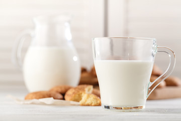 Snickerdoodle cookies with cinnamon and milk