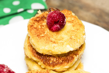 Cottage cheese pancakes with berries, breakfast or lunch