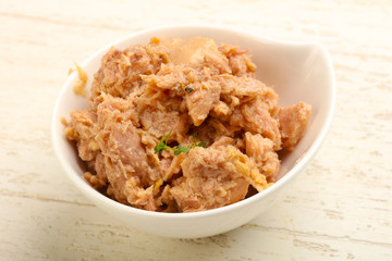 Canned tuna