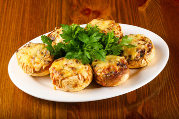 Stuffed champignon with cheese