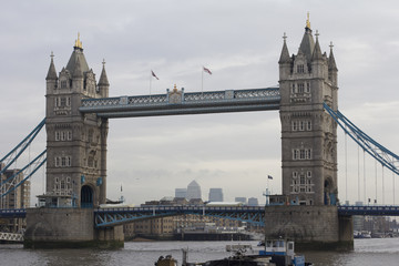 Fototapeta na wymiar London bridge