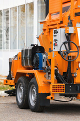 Tractor machine for road construction