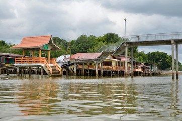 Fototapeta premium ブルネイ・ダルエスサラーム バンダルスリブガワン カンポン・アイール 水上集落 Negara Brunei Darussalam Bandar Seri Begawan Kampong Ayer