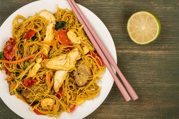 Chinese Style Asian Spicy Singapore Noodles