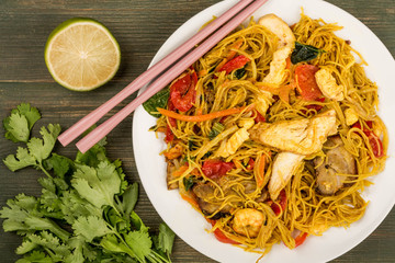 Chinese Style Asian Spicy Singapore Noodles
