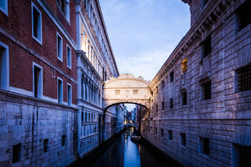 Fototapeta na wymiar Venice - Ponte dei Sospiri